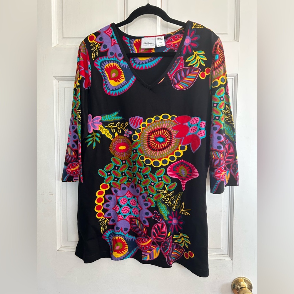 Vermont Country Store Colorful Floral Women's Top/Tunic with Pockets. Size Large